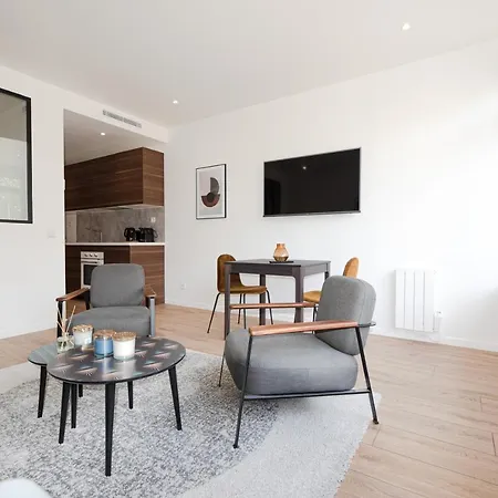Luxury - Paris South