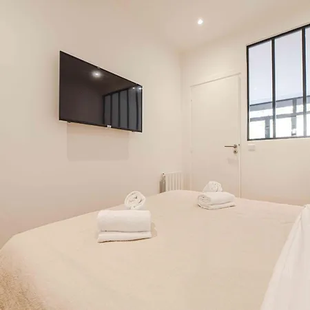 Luxury - Paris South מונטרוג'